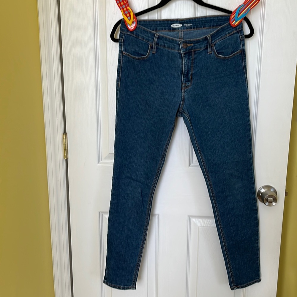 Old Navy Woman’s Super skinny mid rise jeans